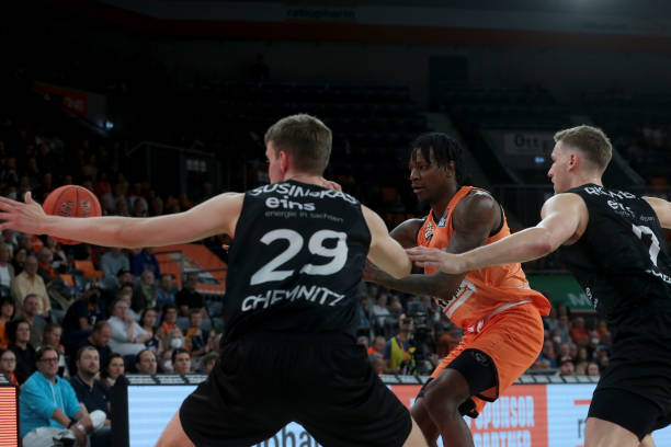 满戏剧性和 满戏剧性和