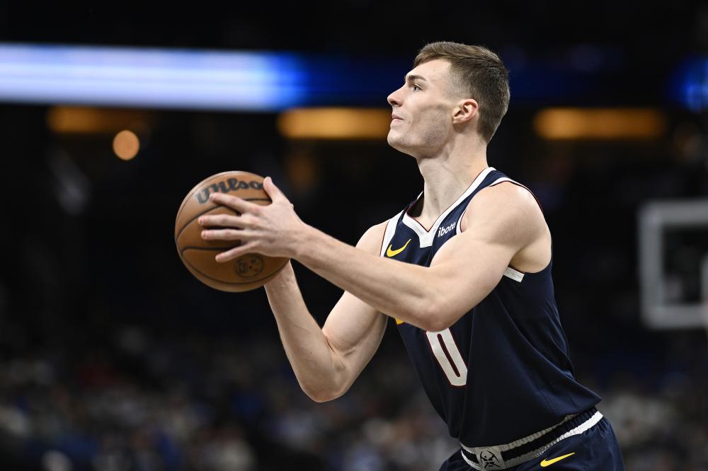 通过一名具 通过一名具