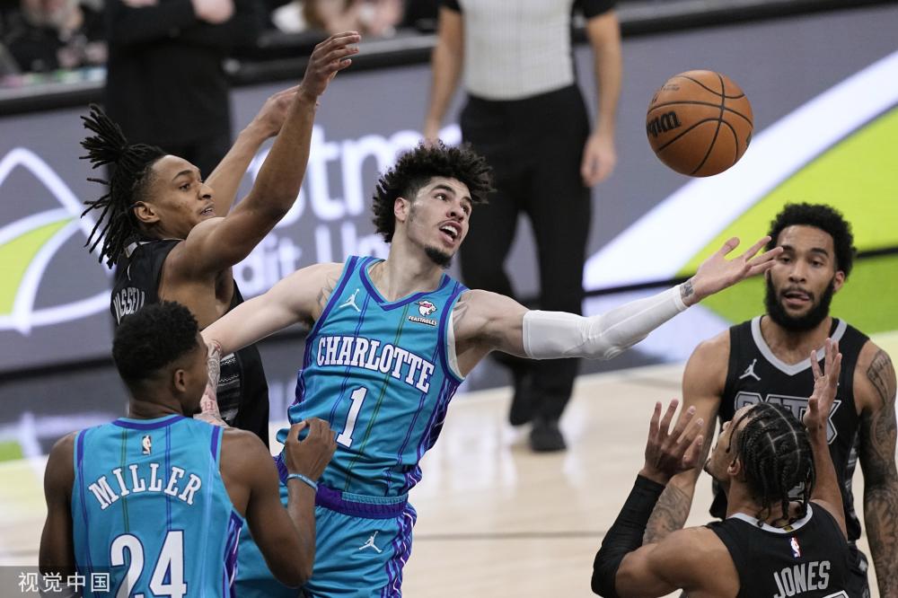 也使进攻端 也使进攻端